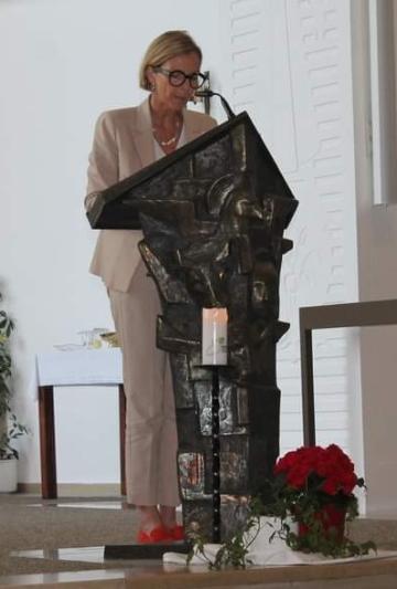 Dr. Birgit Kastner