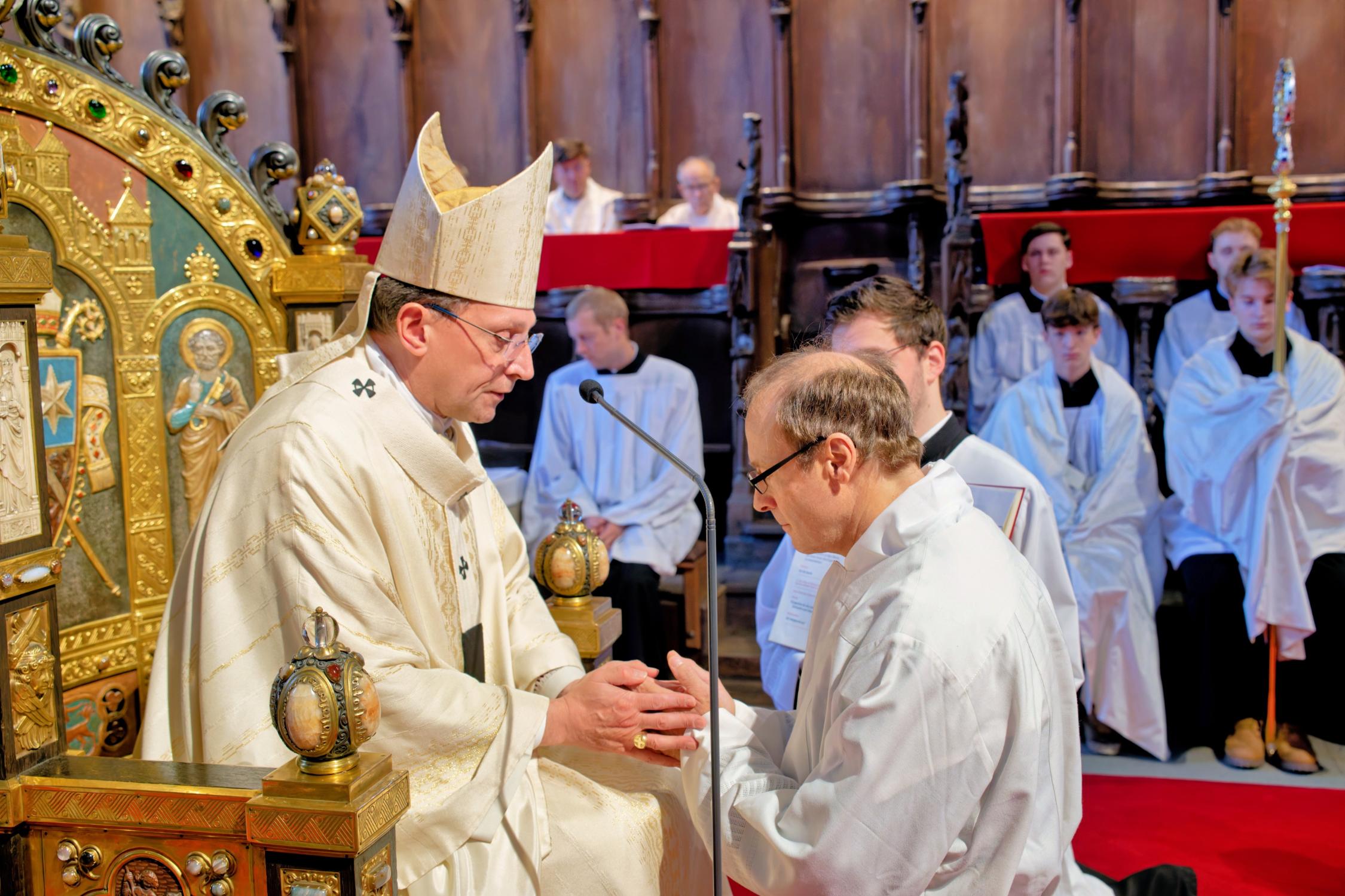 Erzbischof Herwig Gössl hat im Bamberger Dom vier Ständige Diakone geweiht Diakonenweihe