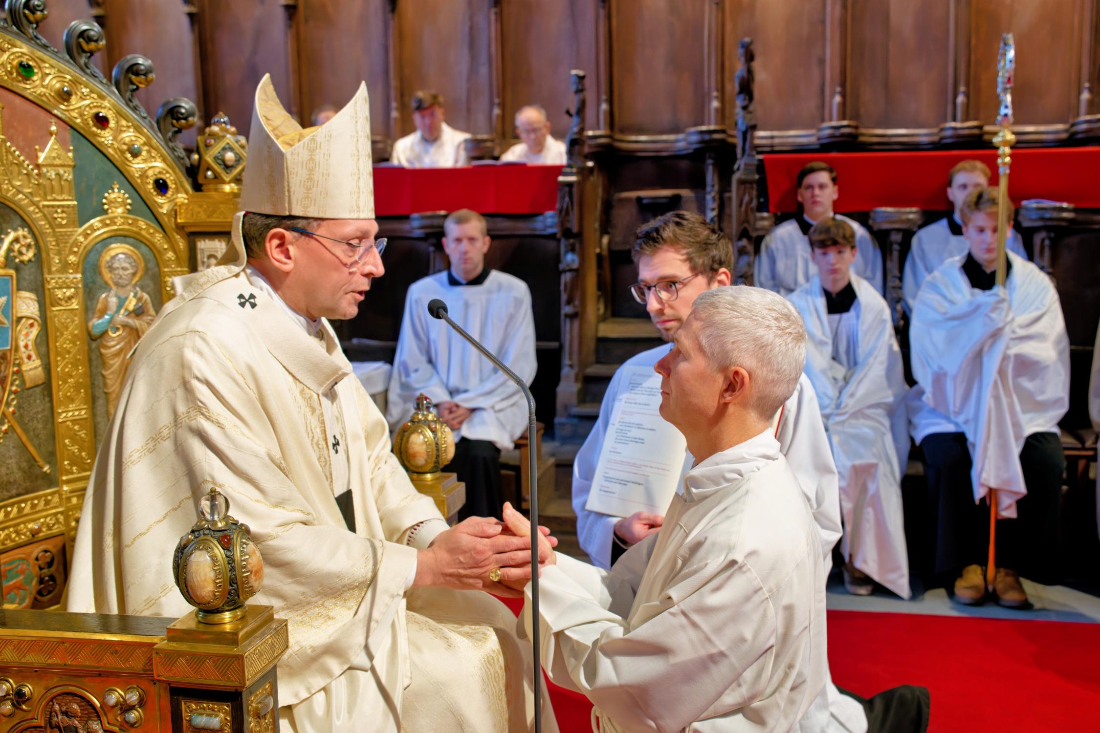 Erzbischof Herwig Gössl hat im Bamberger Dom vier Ständige Diakone geweiht Diakonenweihe
