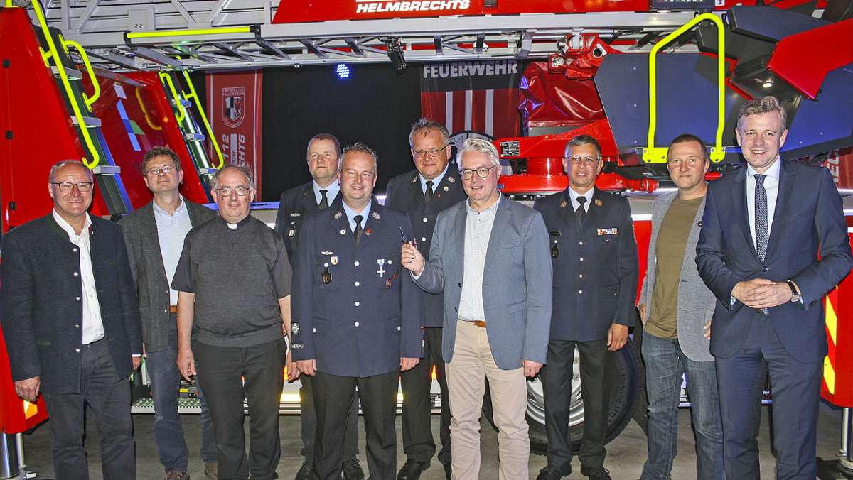 Feuerwehr Helmbrechts Segnung eines neuen Drehleiterfahrzeuges 2023