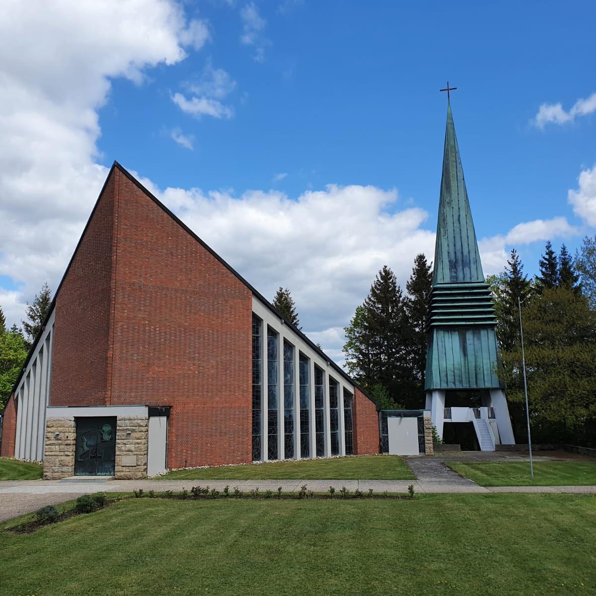 Oberkotzau, St. Antonius, außen